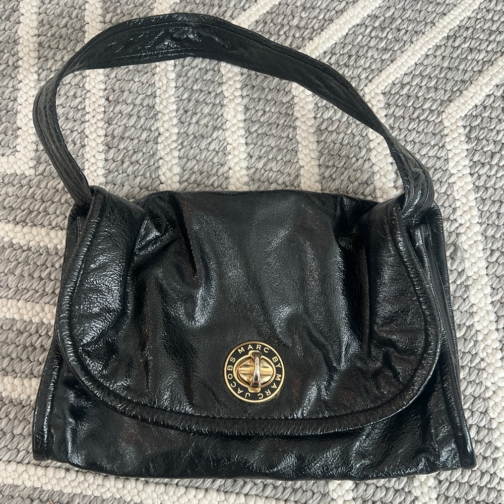 Marc Jacobs black patent leather shoulder bag